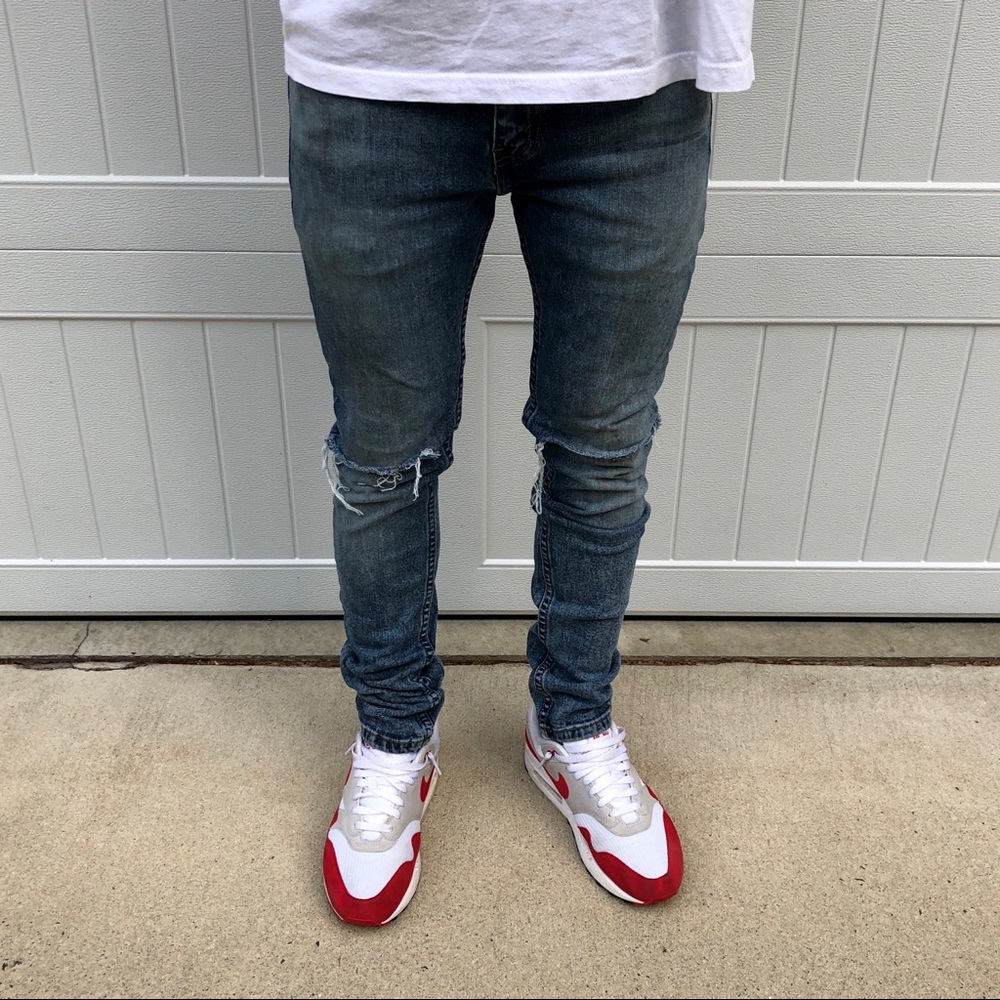 Levi 519 Distressed Skinny Jeans (W:30 L:32)